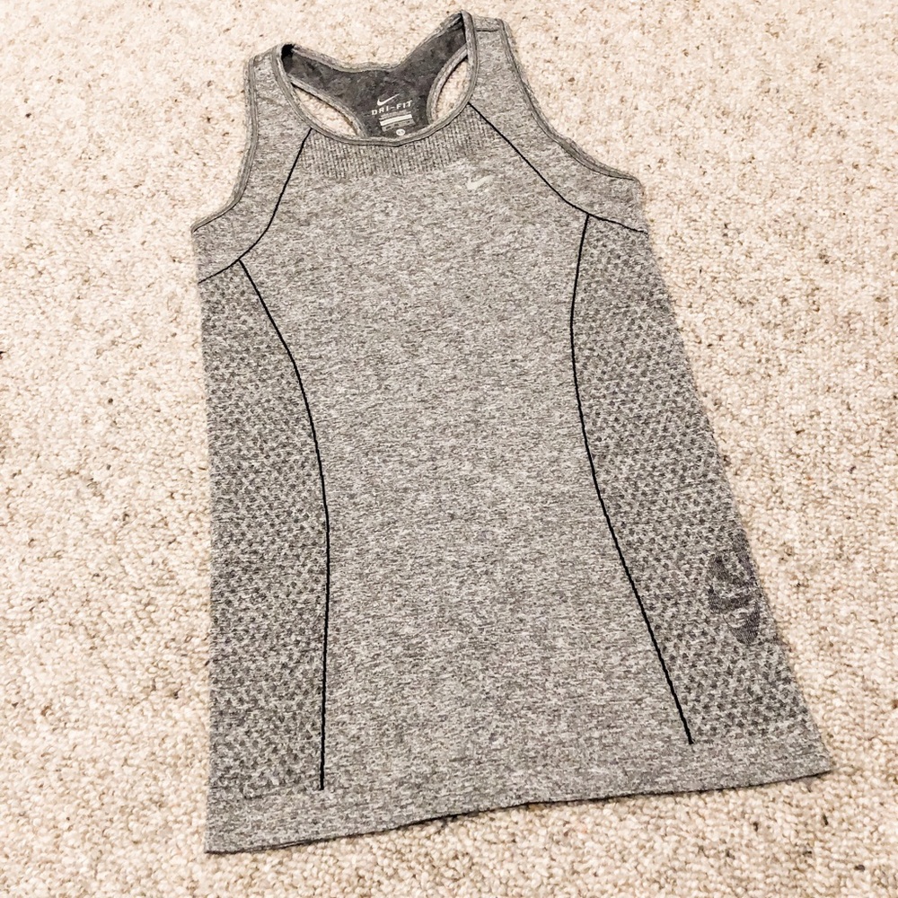 [NIKE] Dri-Fit Seamless tank - Picture 3 of 6
